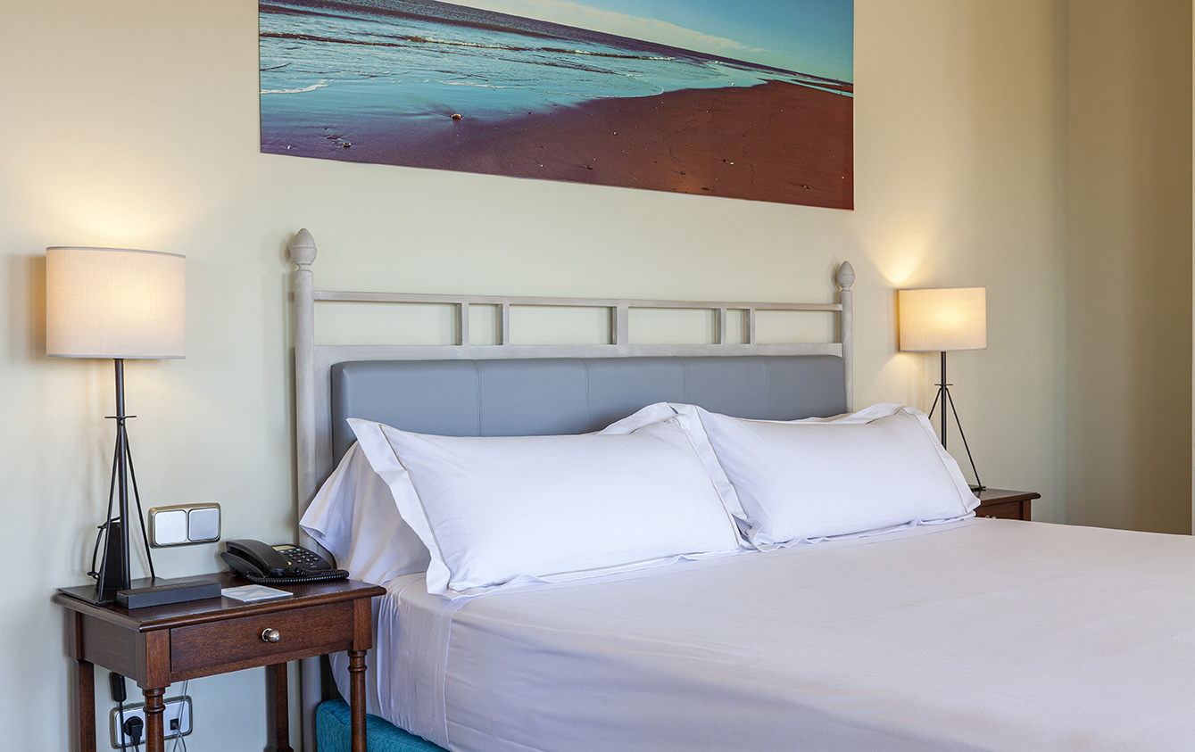 671_alta_playacanela Suite 1 Dormitorio.jpg